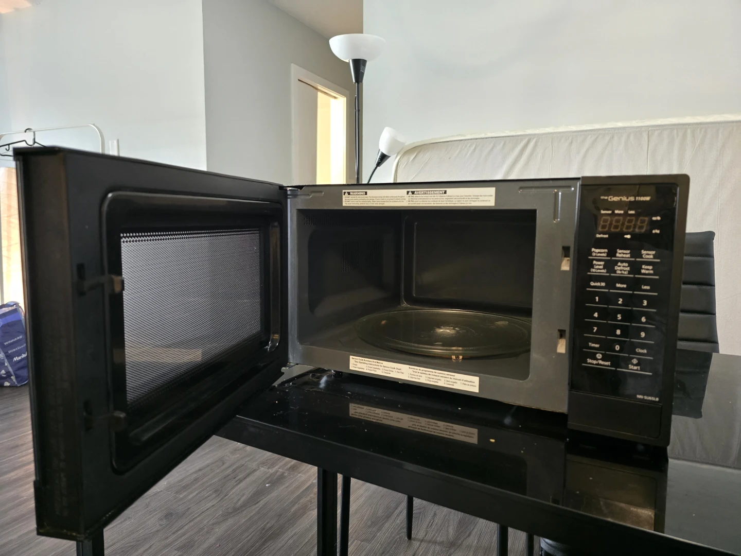 Panasonic Genius Prestige Microwave Oven NN-SU65QS - photo 2