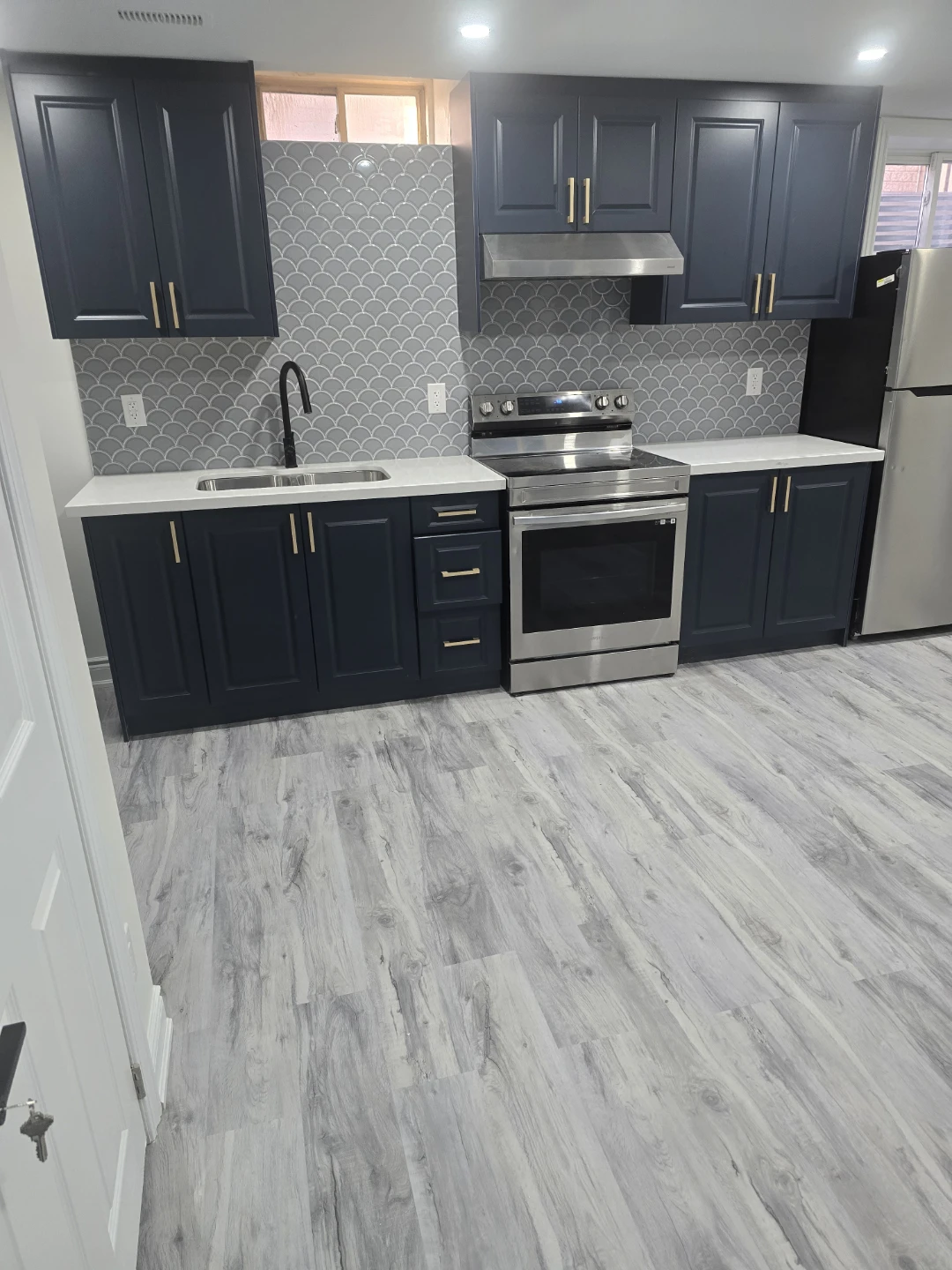 Basement for rent - photo 2