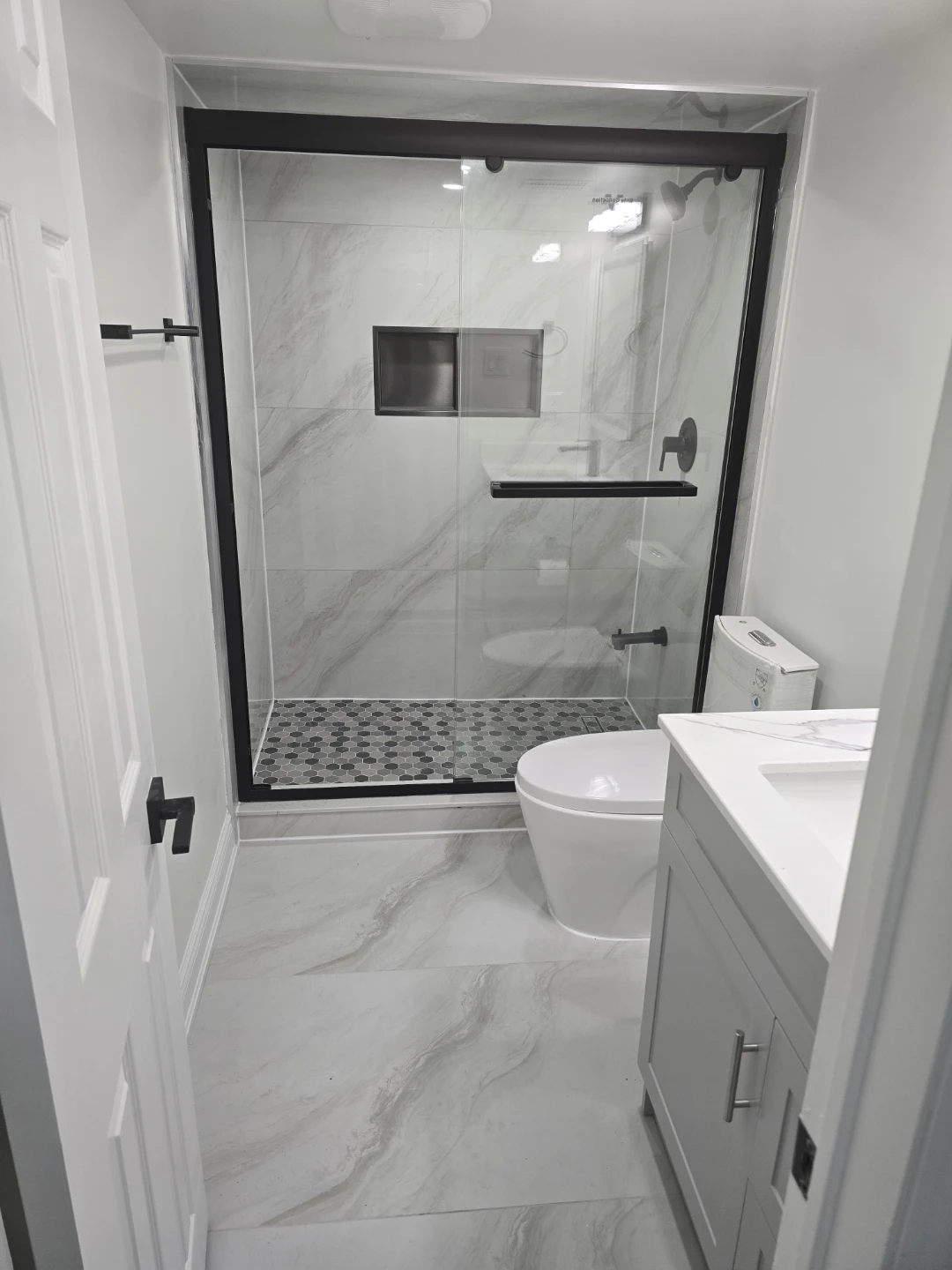 Basement for rent - photo 3