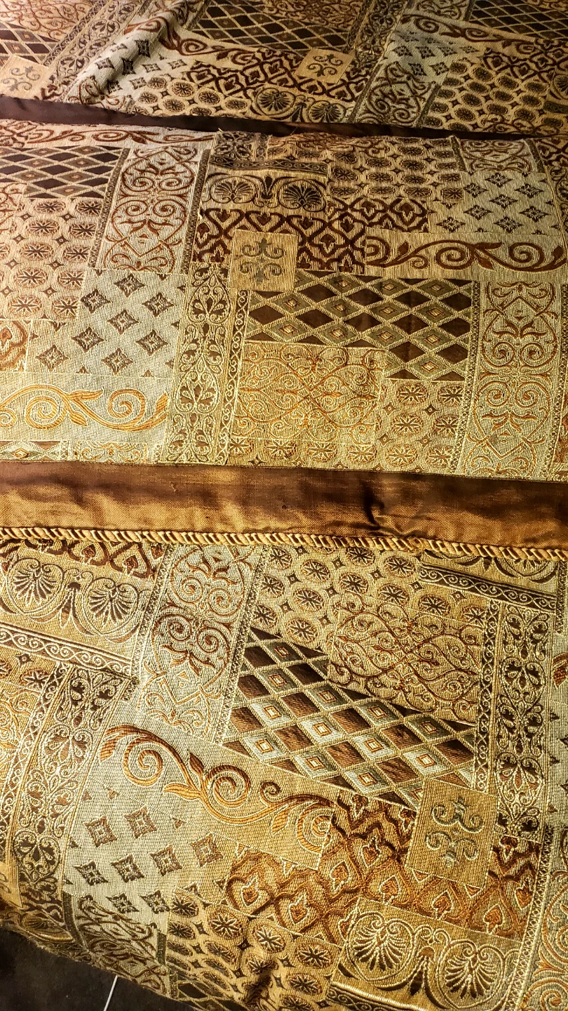 Comforter with Two matching sham - photo 2