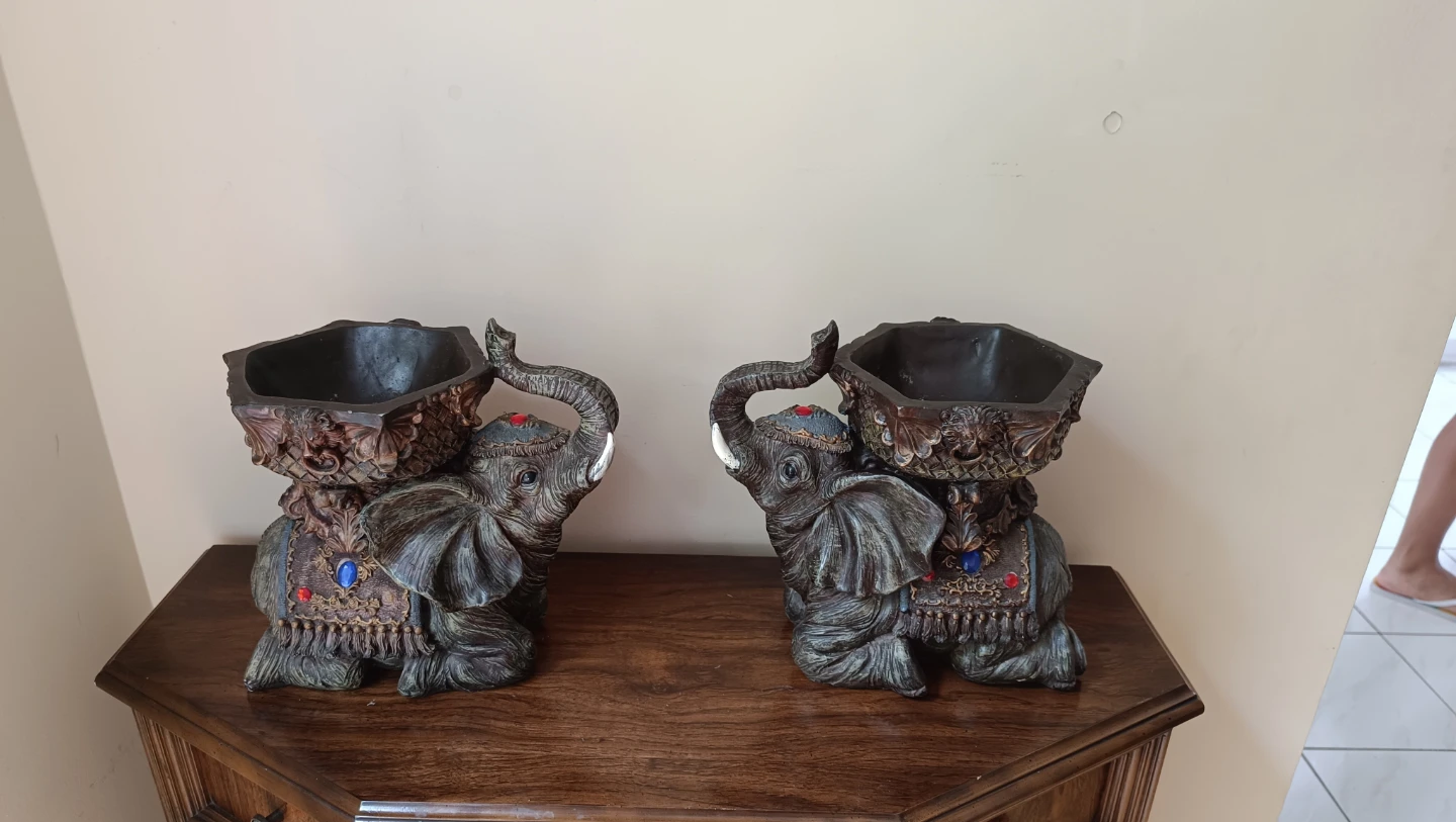 Decorative Elephant Planter Holders - Set of 2 - photo 3
