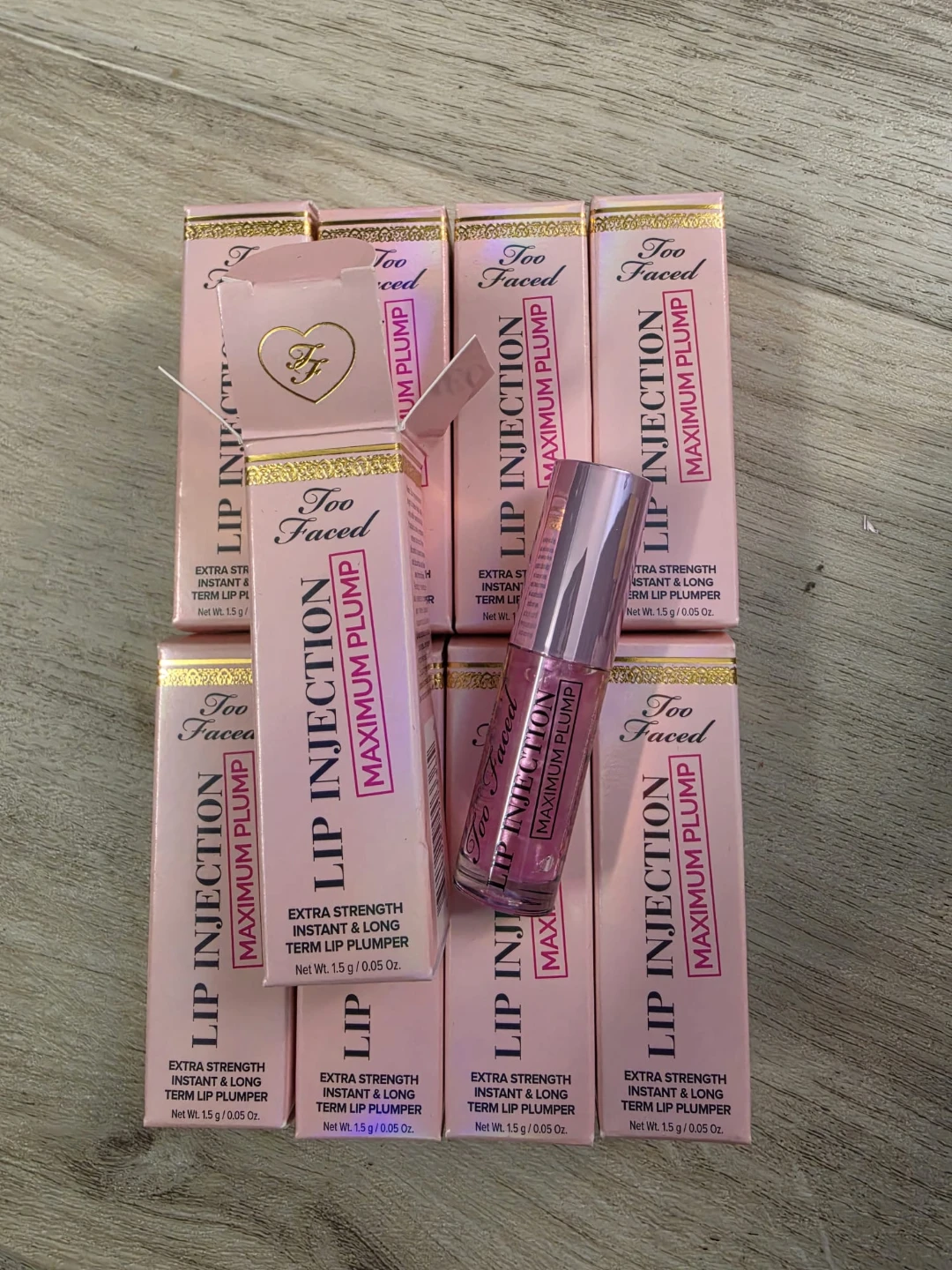 Too Faced minni  Lip Injection Maximum Plump Lip Plumper