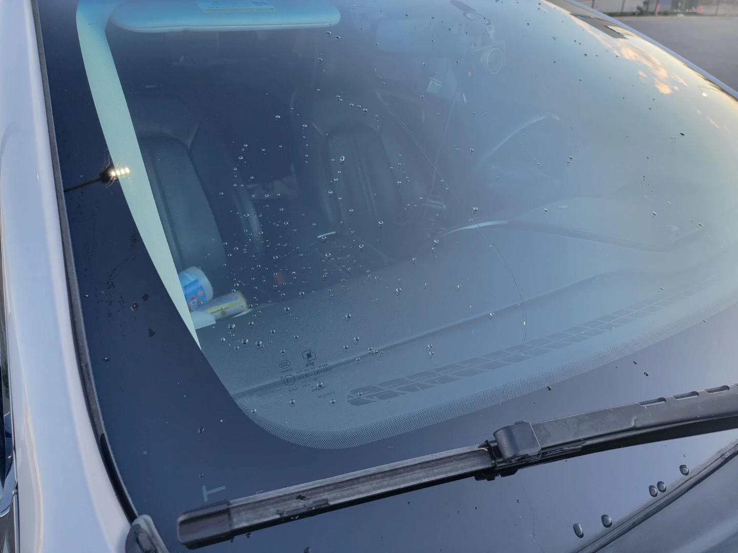 White Lincoln MKZ Sedan - photo 2