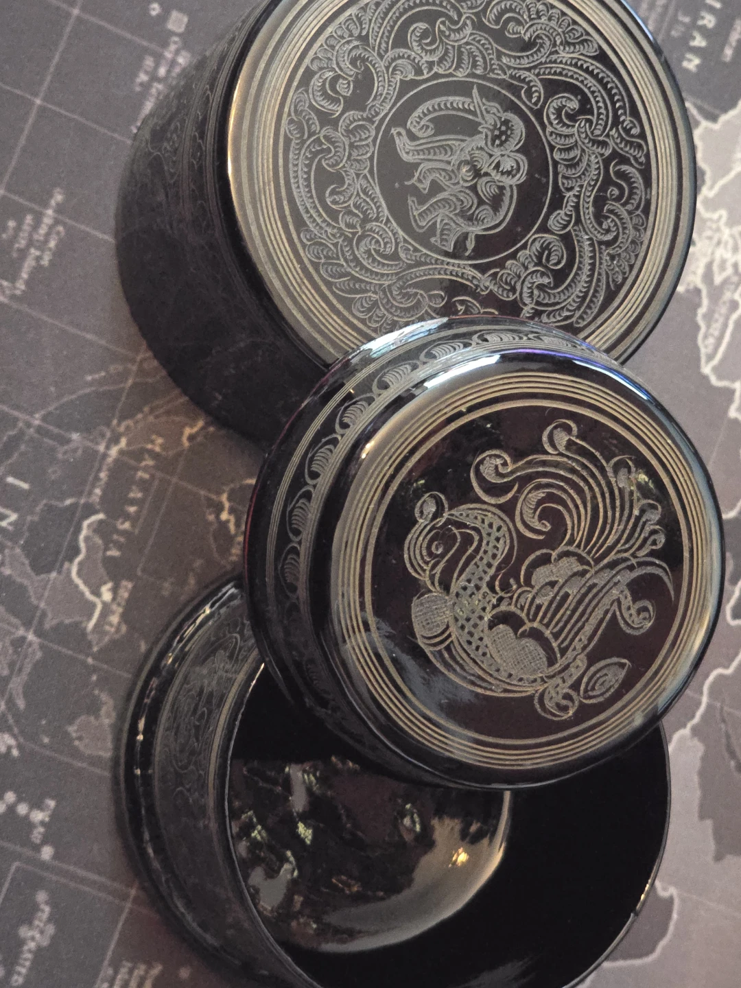 Burmese lafish Storage Box with Ornate Engravings - photo 3
