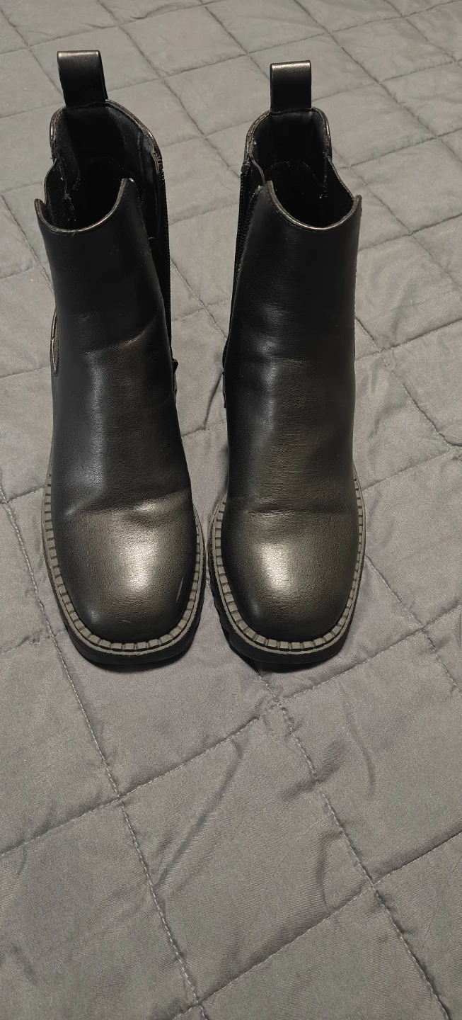 Black Chelsea Boots - photo 2
