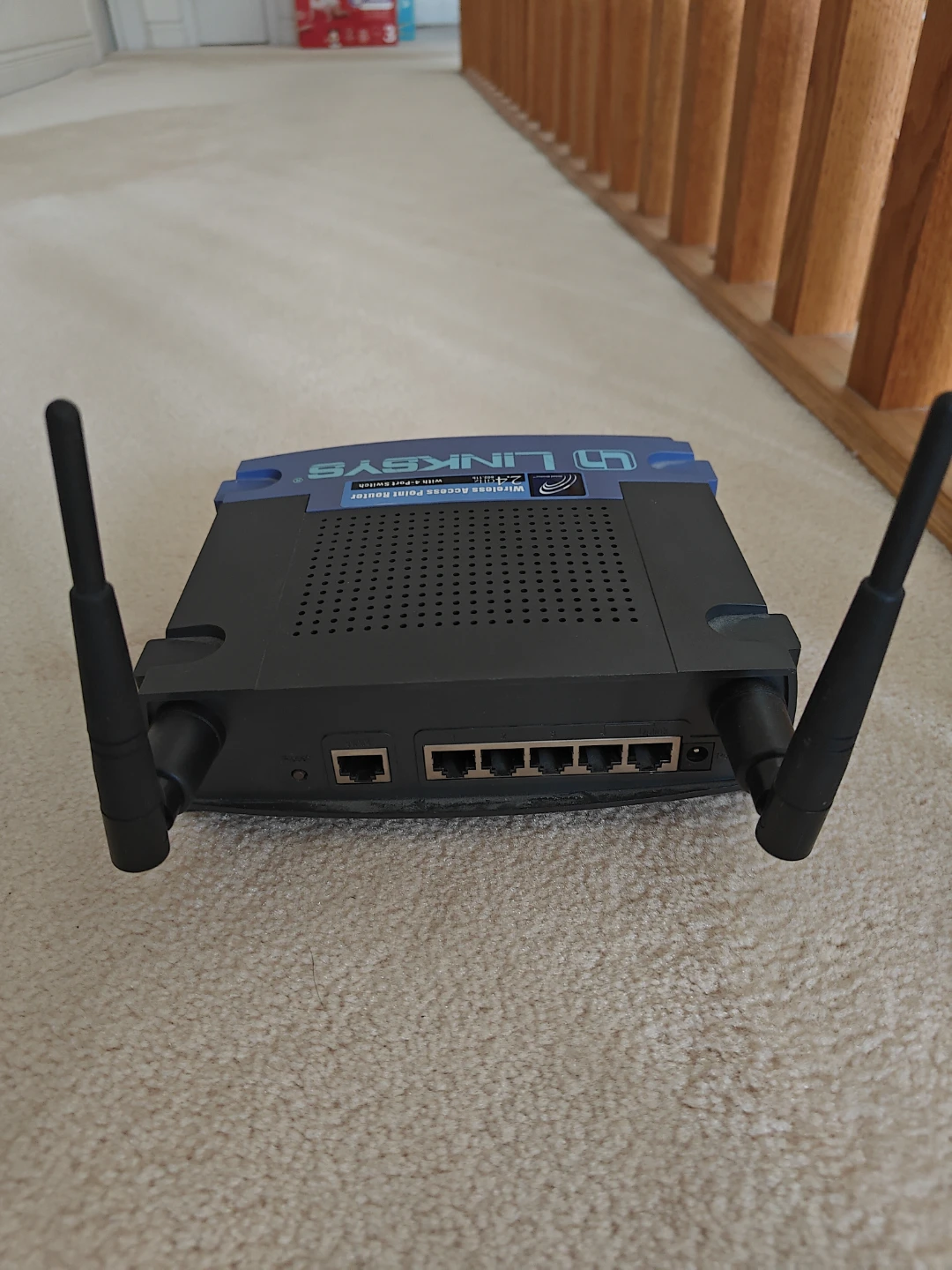 Linksys Wireless-N Access Point Router with 4-Port Switch - photo 3