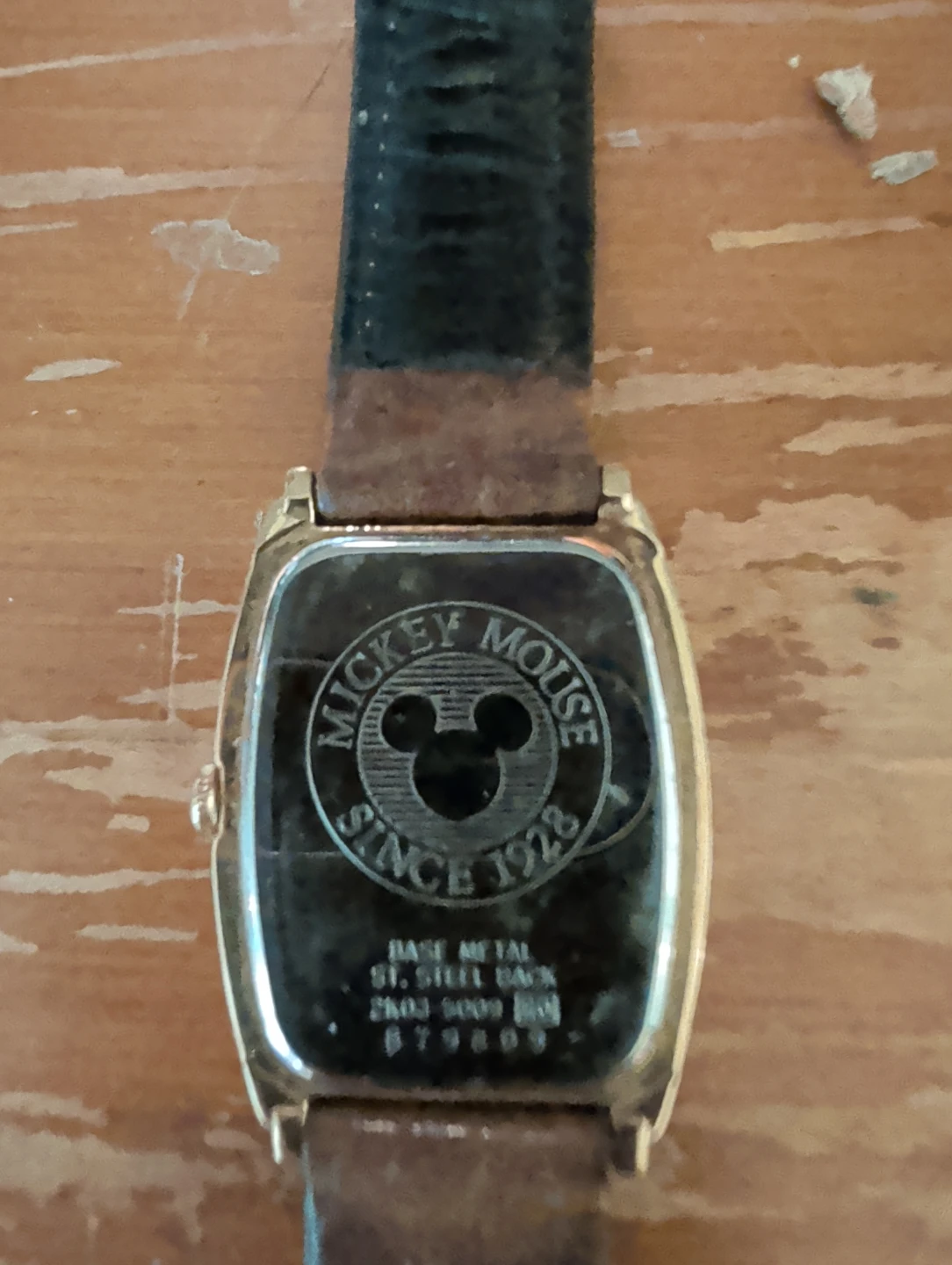 Mickey Mouse Watch Since 1928 Leather Band - photo 3