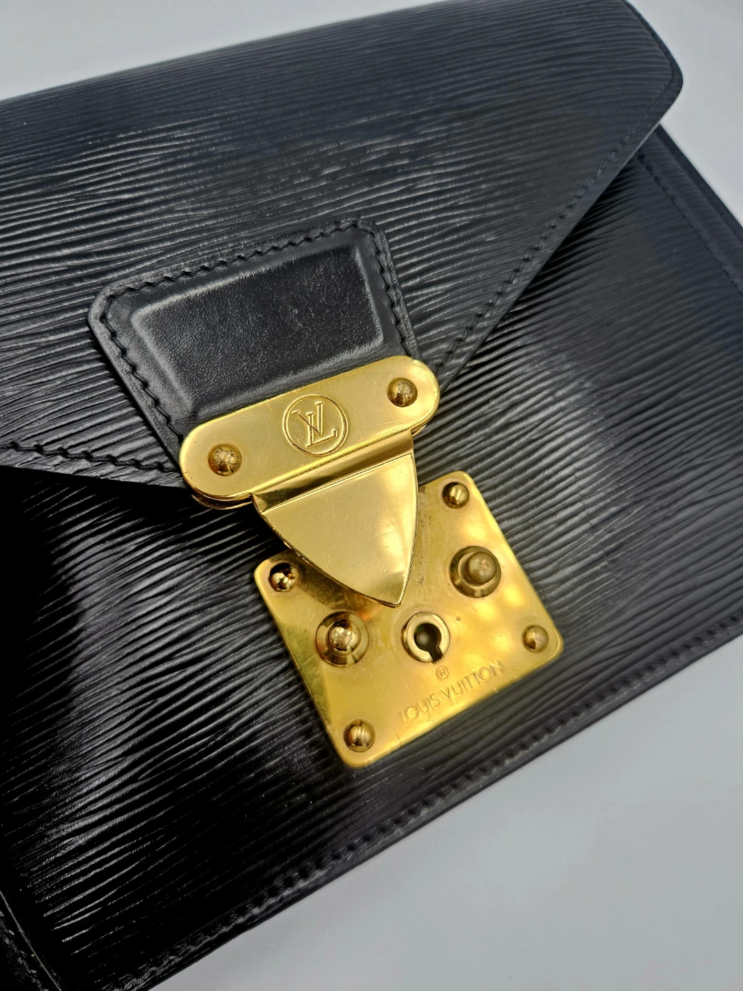 Men's Classic Epi Leather  Clutch  (limited edition) - photo 4