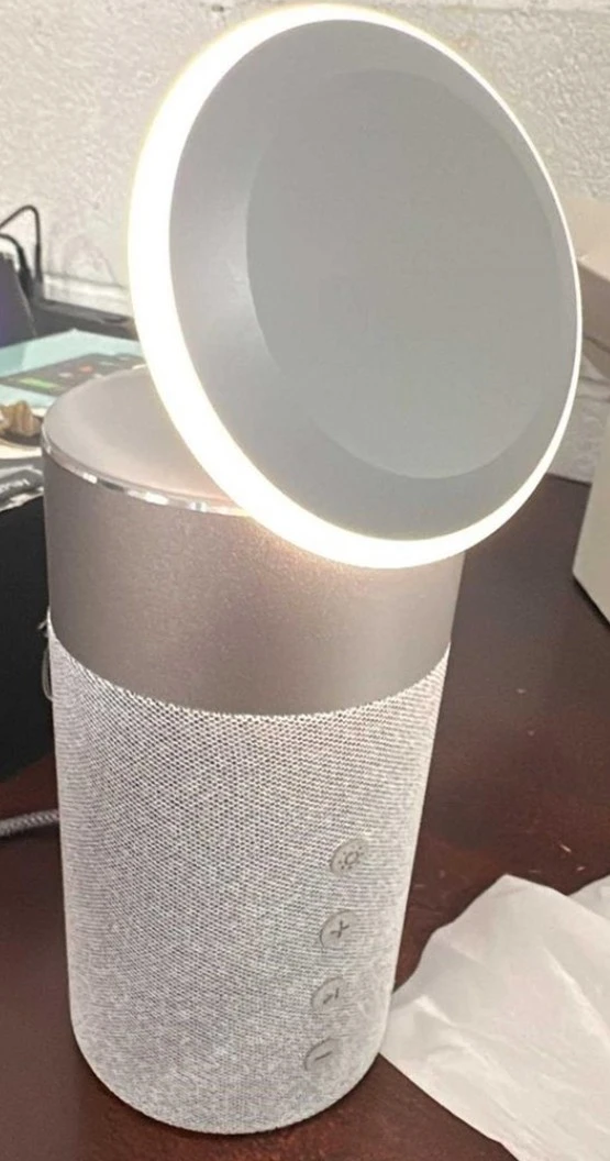 Wireless Charger Speaker with Mood Light - photo 2