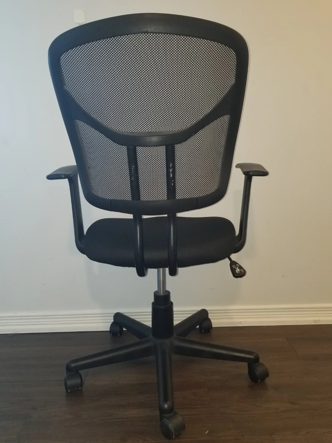Black Mesh Office Chair with wheels - photo 2