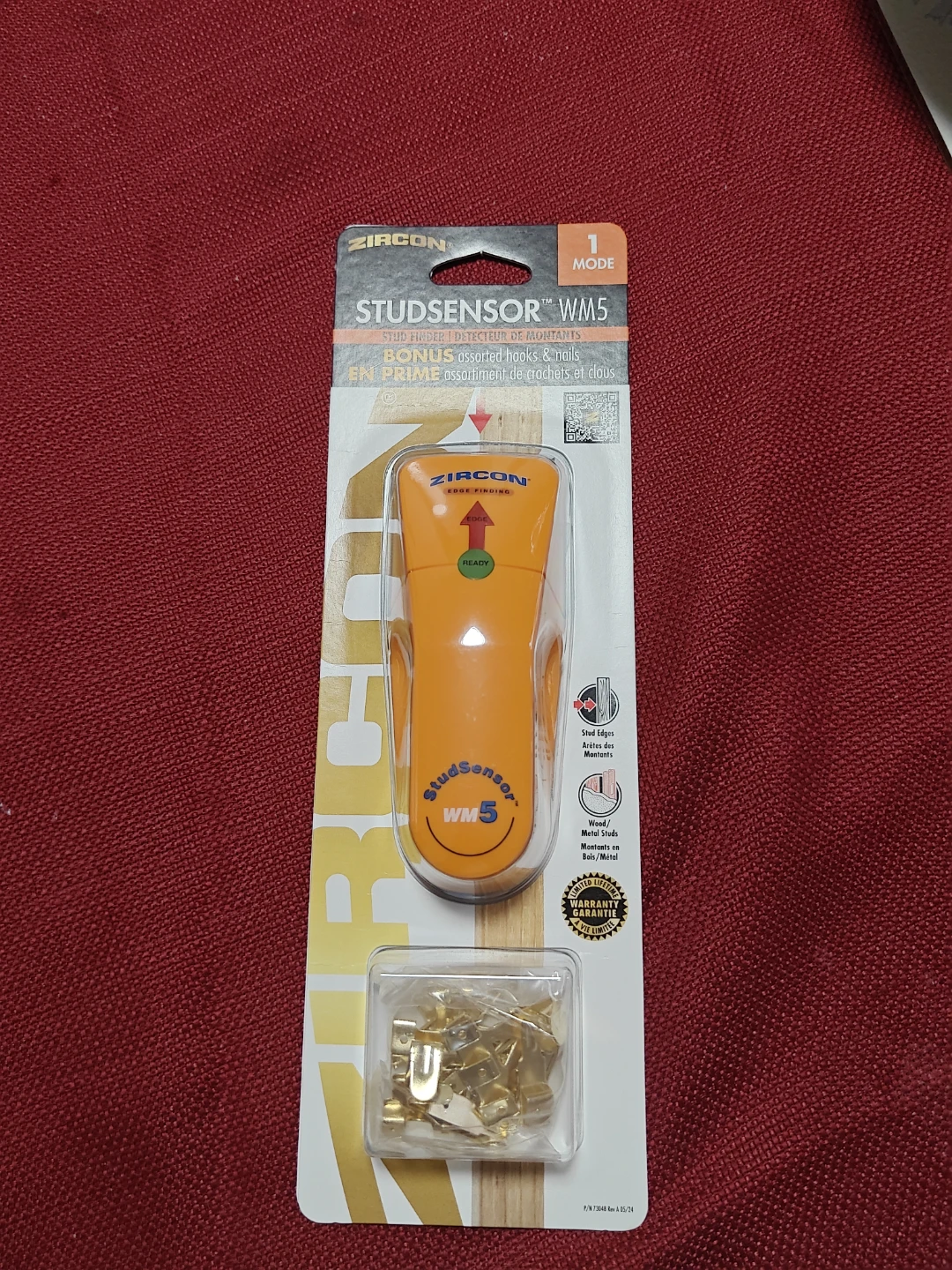 Zircon StudSensor WM5 Stud Finder with Bonus Hooks & Nails