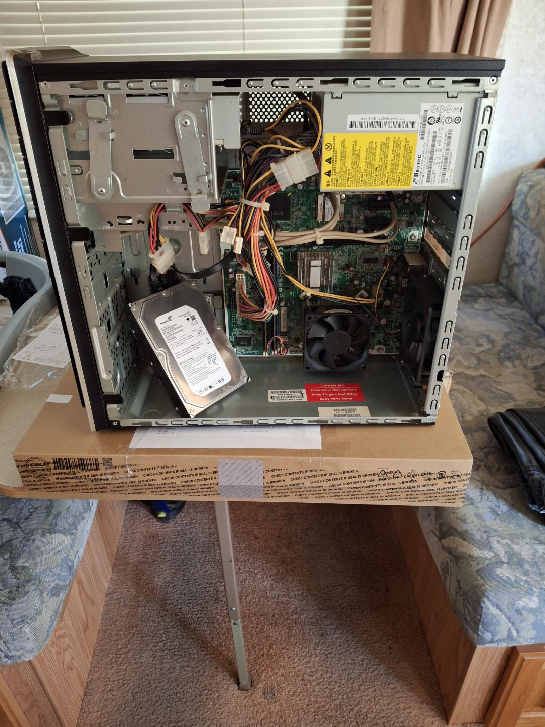 HP Desktop Tower PC with Seagate 400GB Hard Drive - photo 2
