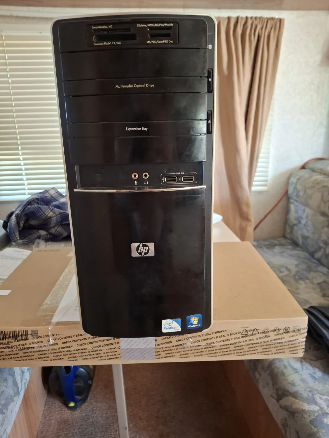 HP Desktop Tower PC with Seagate 400GB Hard Drive - photo 4