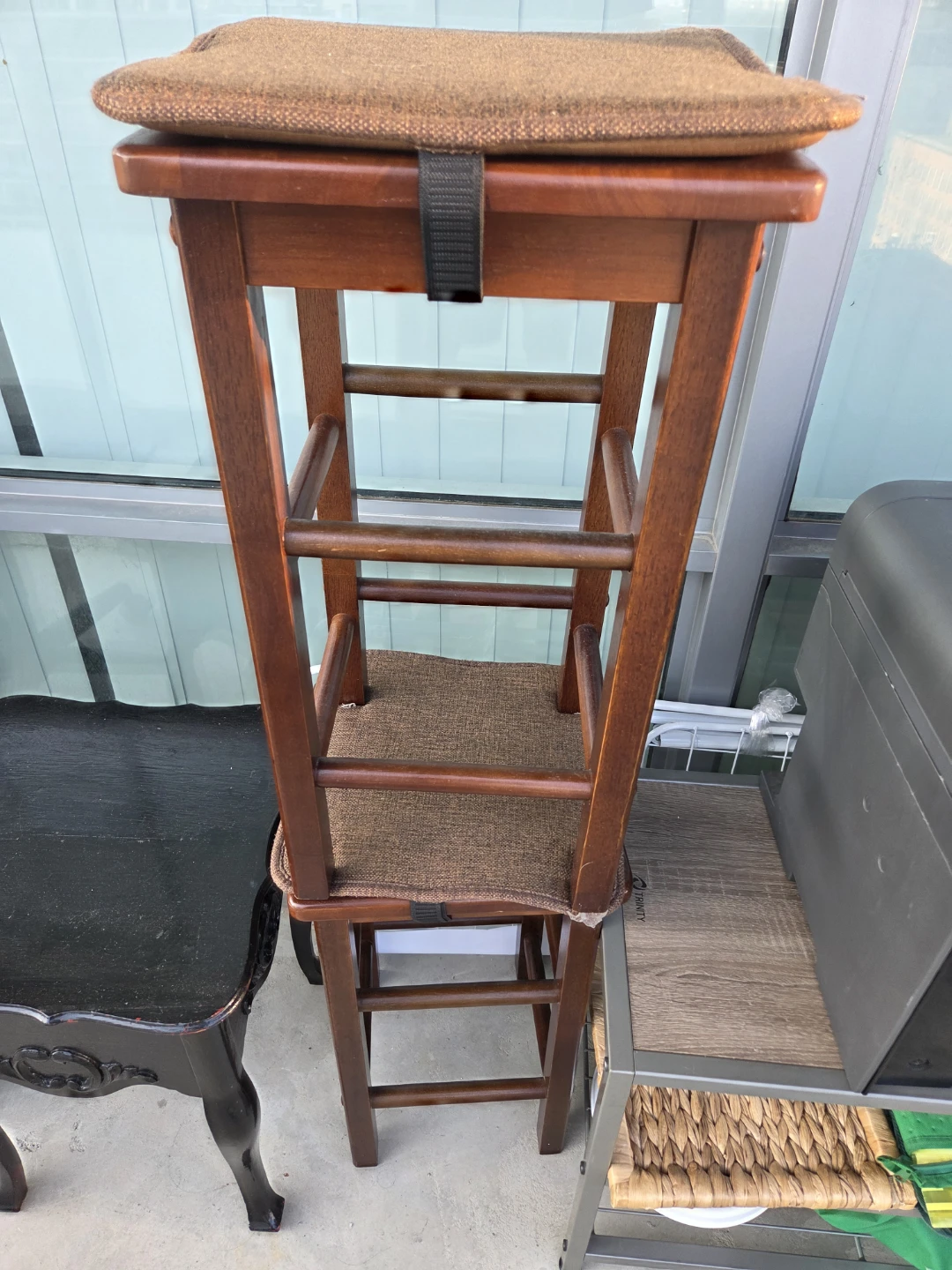 Wooden High Chair with Cushions