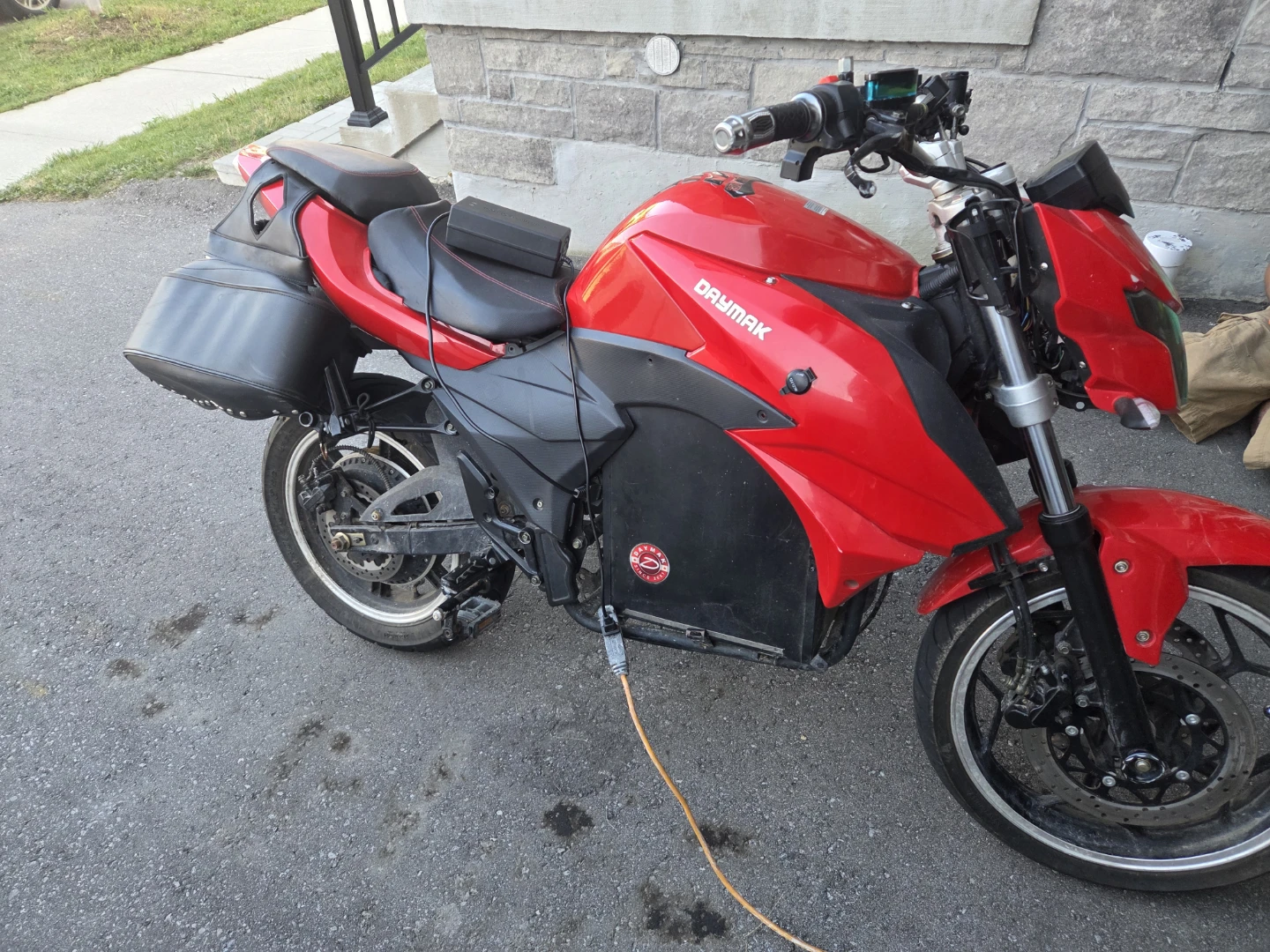 Daymak EM3 Electric Motorcycle