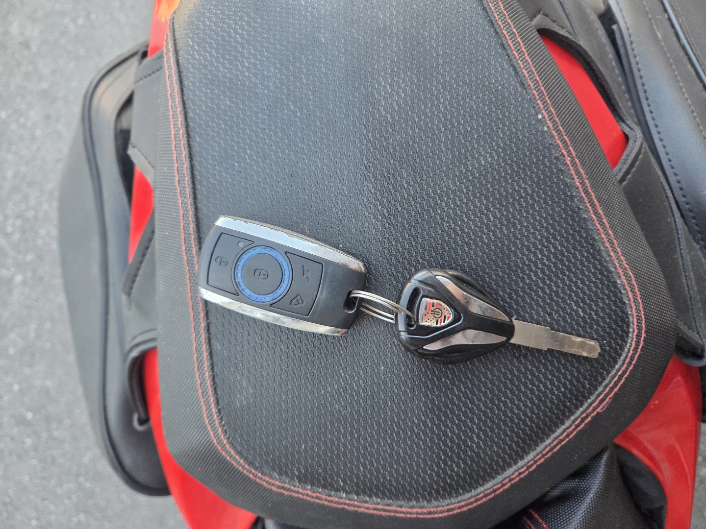 Daymak EM3 Electric Motorcycle - photo 4