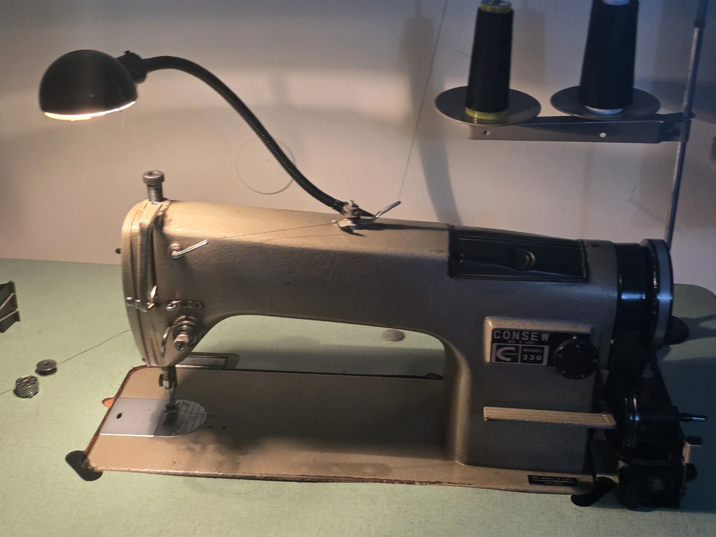 CONSEW Model 230 Industrial Sewing Machine - photo 2