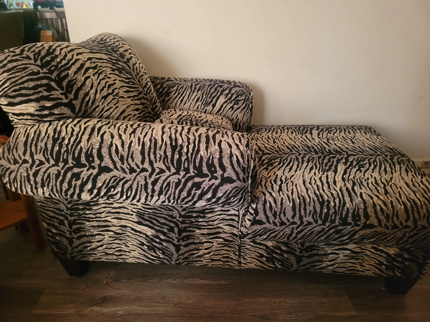 Tiger Print Accent Chair - photo 3