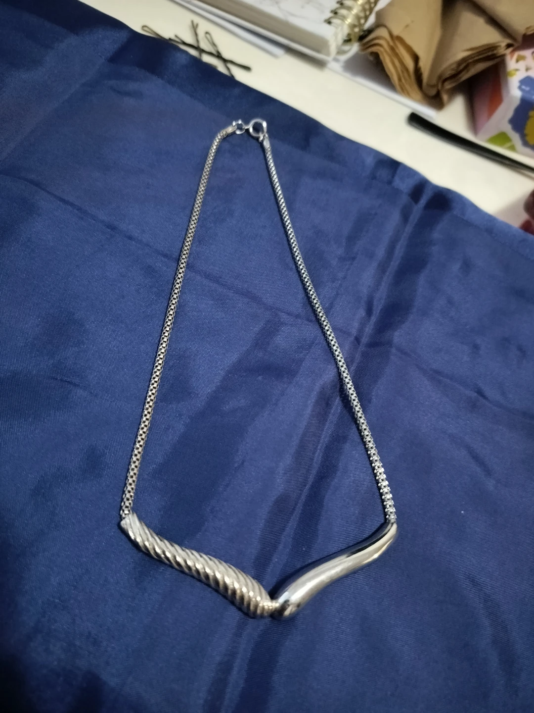 Silver tone necklace