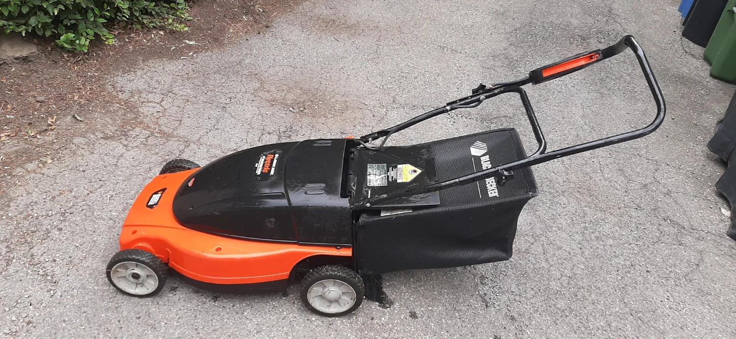 Black & Decker Premium 19" Electric Mulching Mower