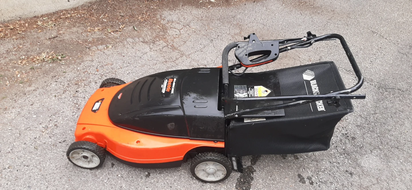 Black & Decker Premium 19" Electric Mulching Mower - photo 4
