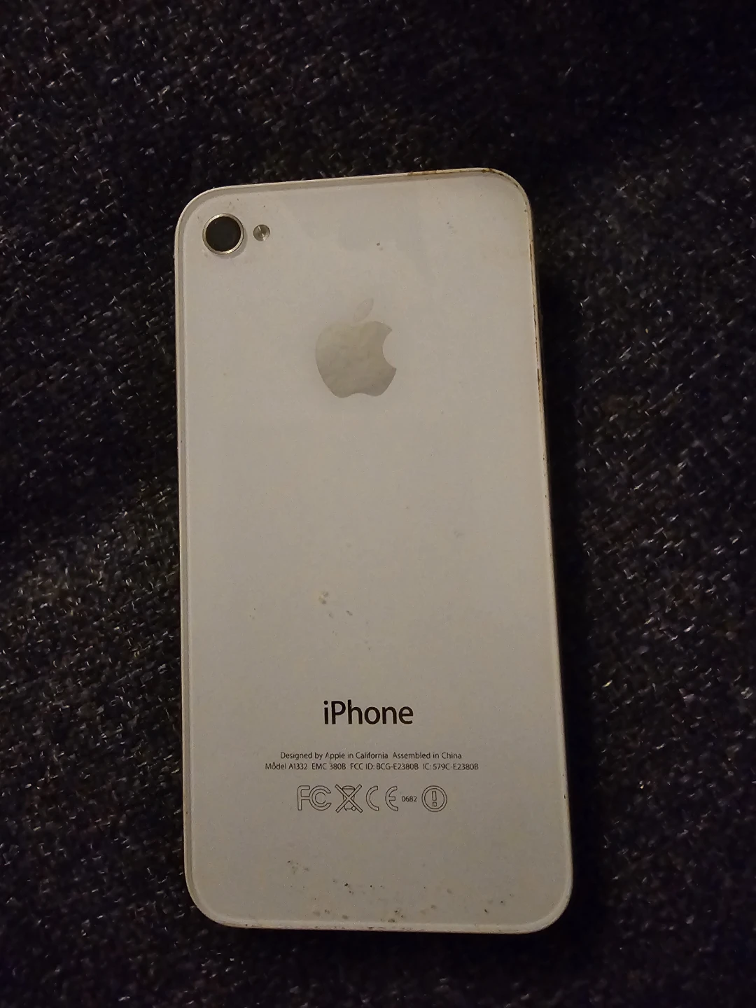 Vintage Apple iPhone 4 White - Model A1332 (Collector / Parts) - photo 2