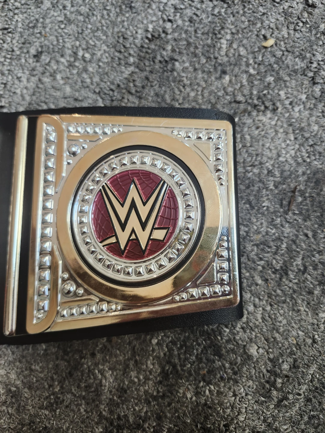WWE Undisputed Champion Replica Belt - photo 3