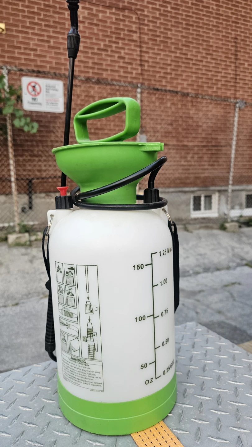 Greenwood 1.25 Gallon Home & Garden Sprayer - photo 2