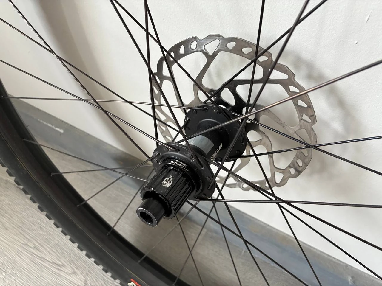 29” MTB wheelset DT Swiss 350 (microspline / 18t ratchet).