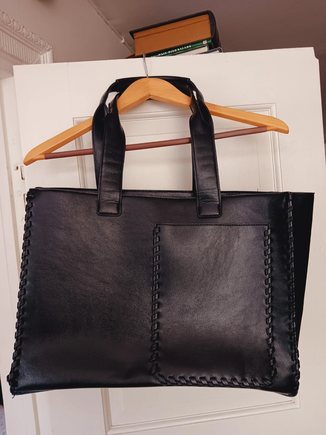 Beautiful Large Spacious Black Tote Bag - photo 2