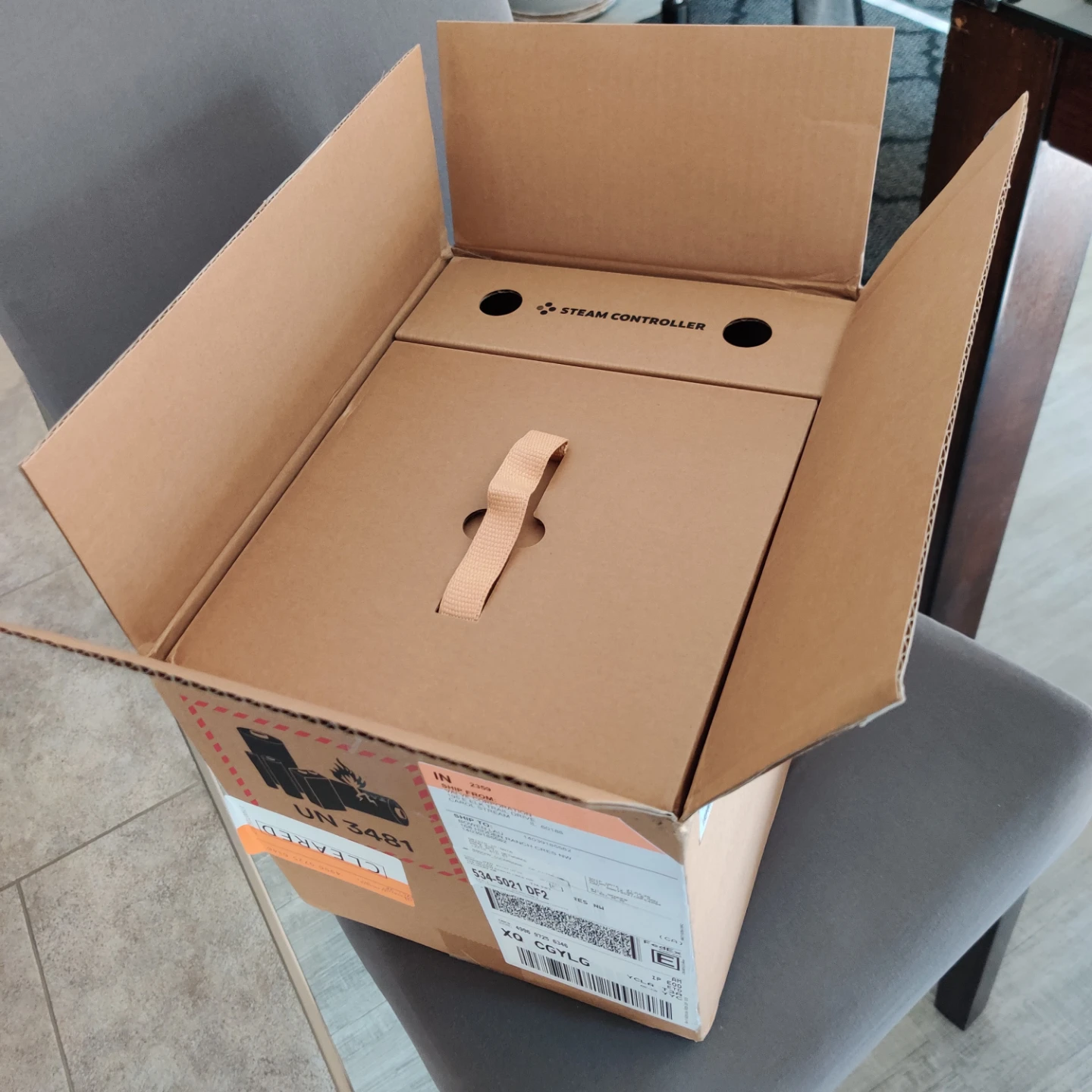 512GB Valve Steam Machine with Steam Controller