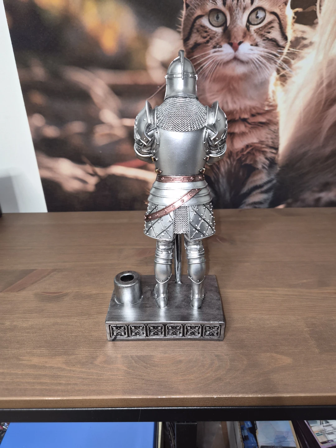 Knight Figurine Pen Holder - photo 2