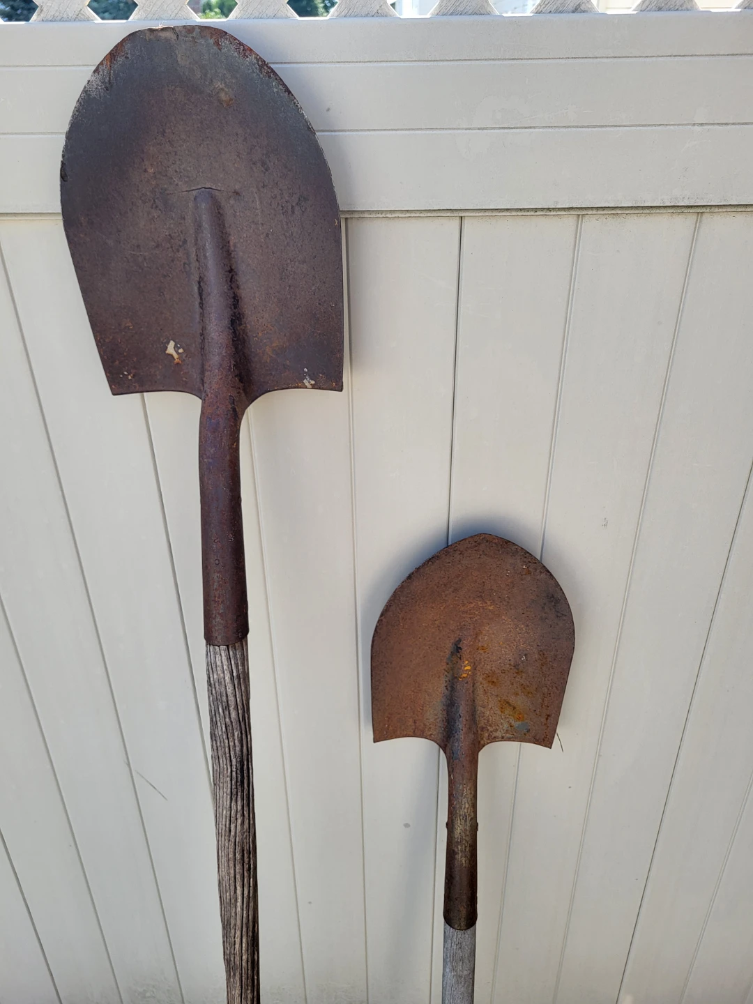 Spade Tipped Shovel Tools