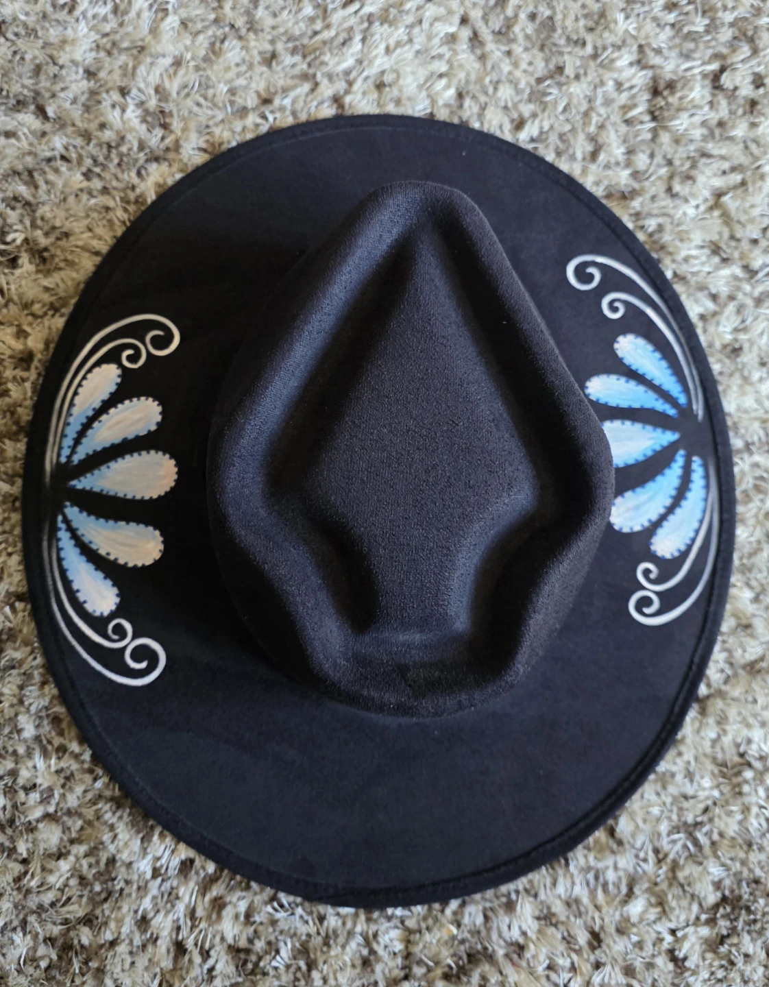 Stampede**Black Wide-Brim Hat with Floral Design
