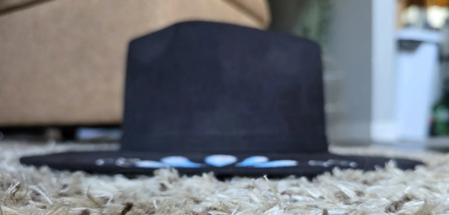 Stampede**Black Wide-Brim Hat with Floral Design - photo 4