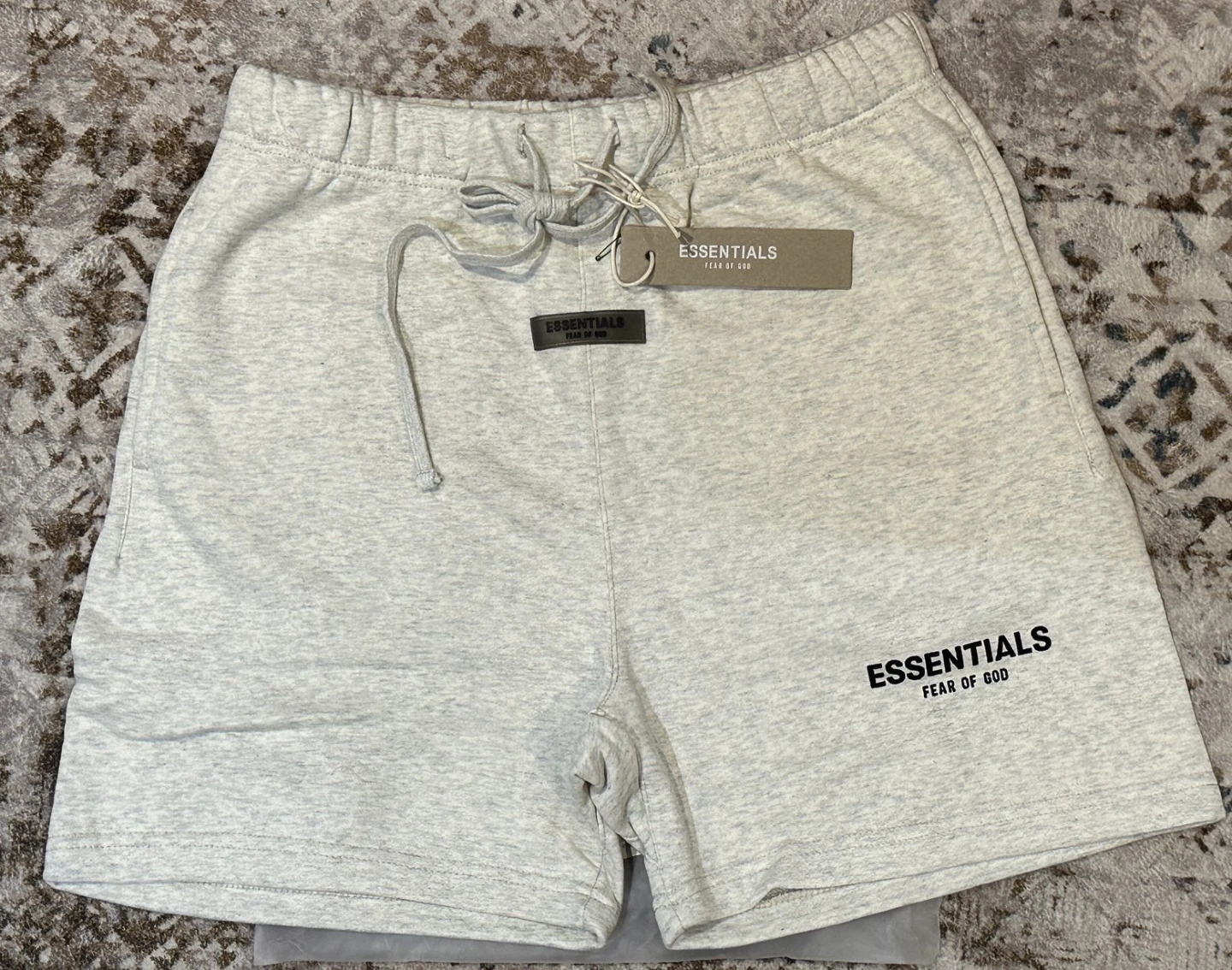 ESSENTIALS Fear of God shorts