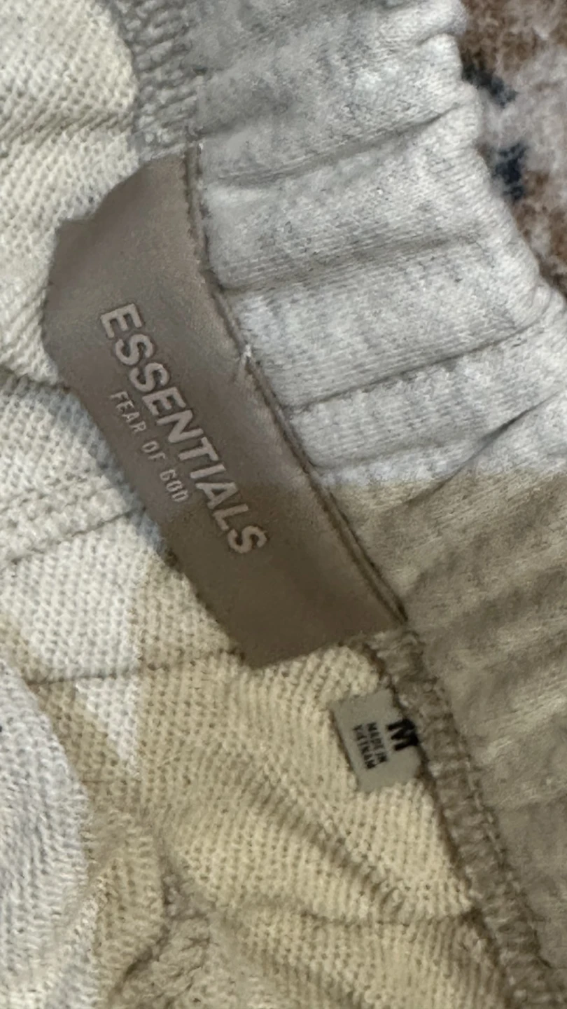 ESSENTIALS Fear of God shorts - photo 4