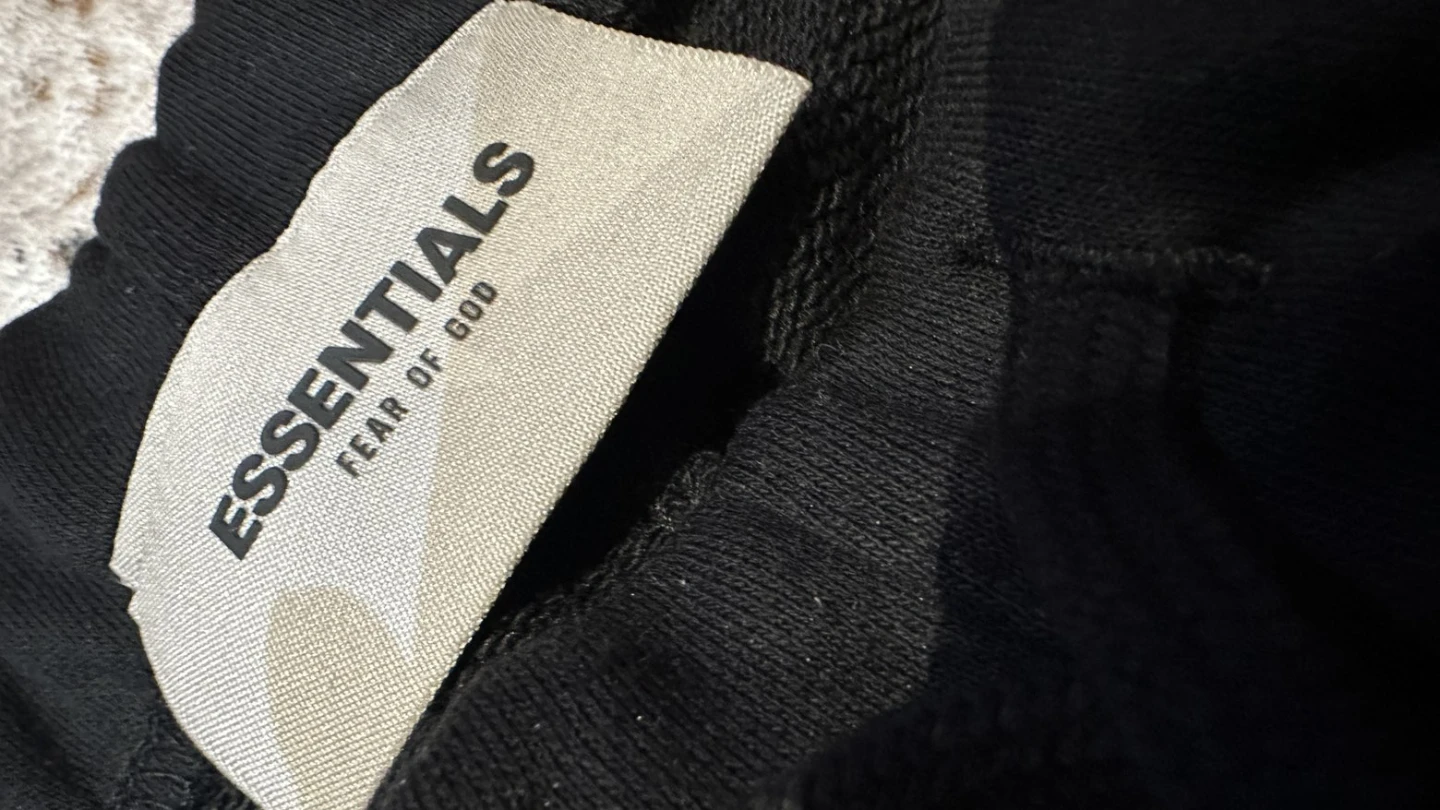 ESSENTIALS Fear of God shorts - photo 5