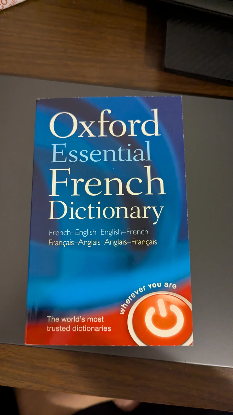 Oxford Essential French Dictionary