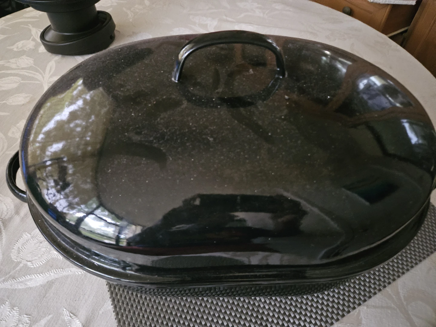 classic oval granite warer oasting  pan