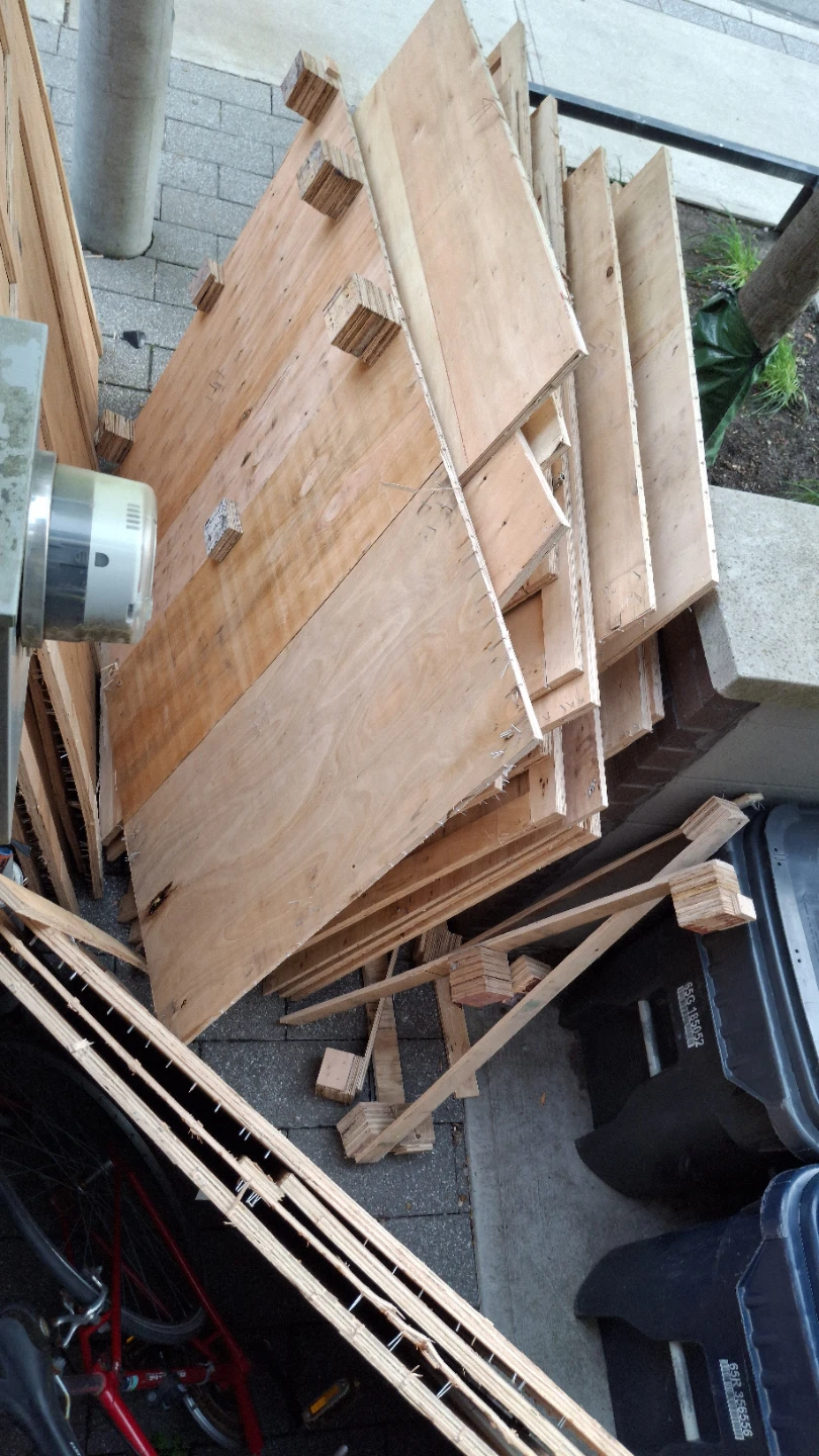 Free wood from Wooden Crates - photo 2