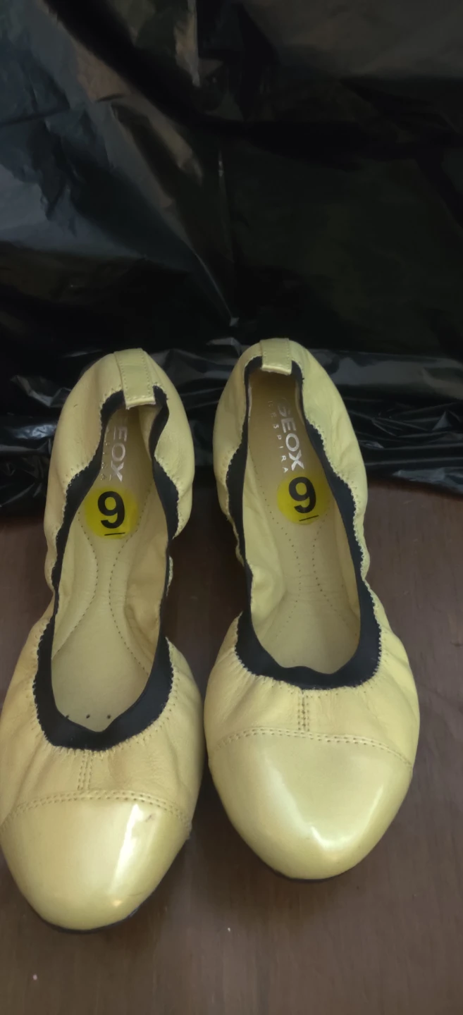 Geox Respira Yellow Ballet Flats Size 9