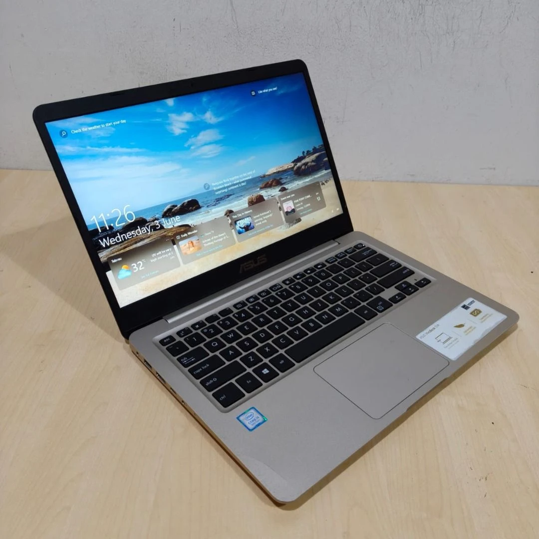 15" Asus Vivobook i5-10th,8Gb/256ssd hd. Win11