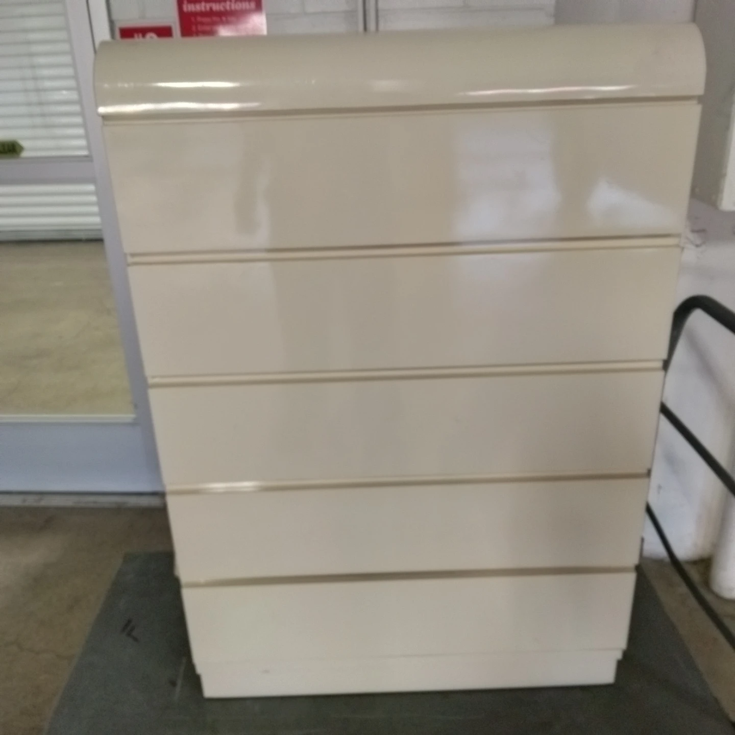 Dresser - photo 2