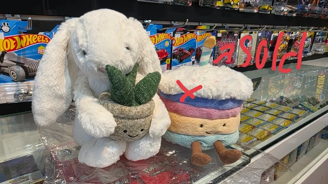 BNWT Jellycat cake or Bunny ,Dm for price