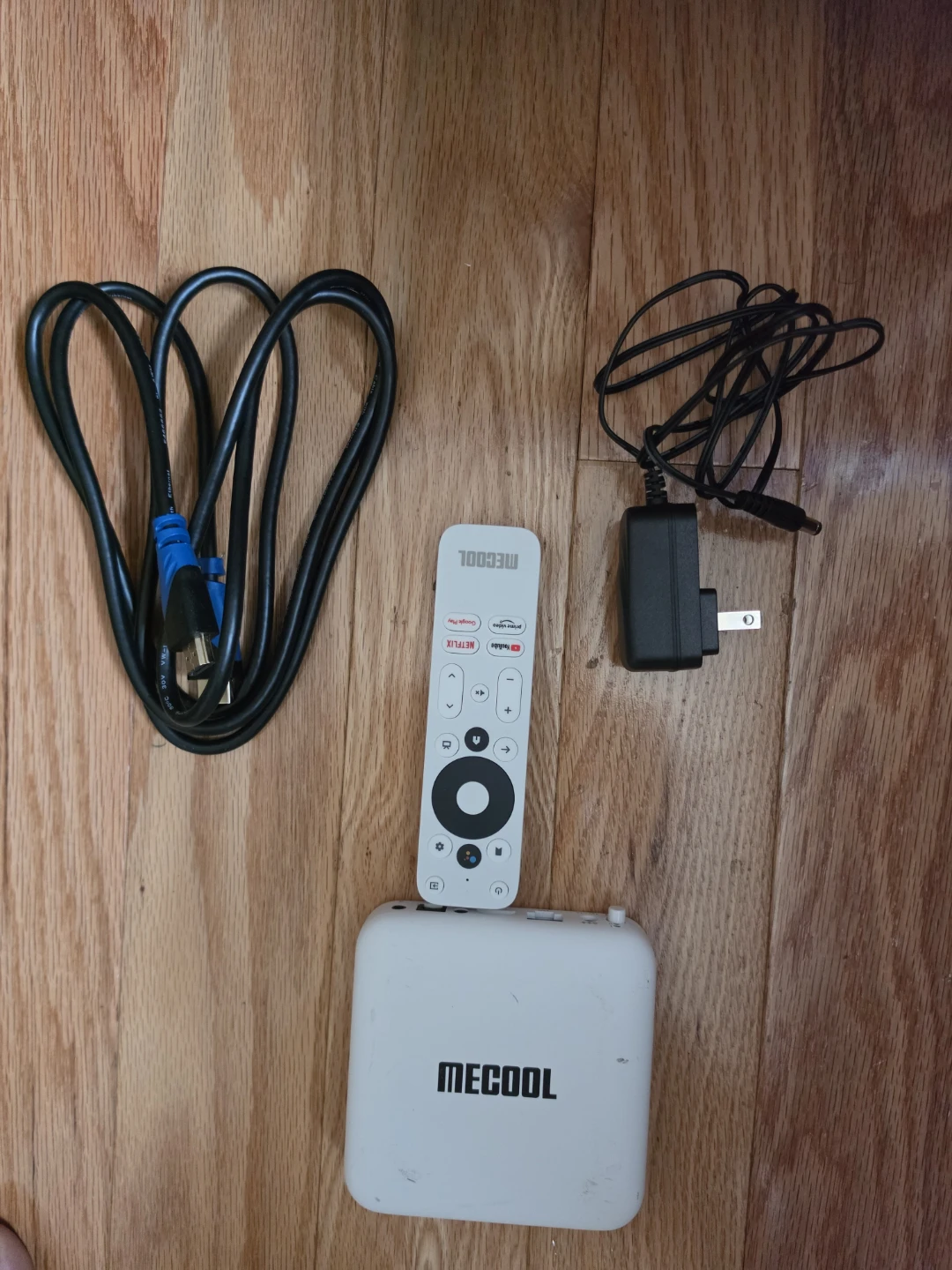 MECOOL KM2 Android TV Box - photo 2