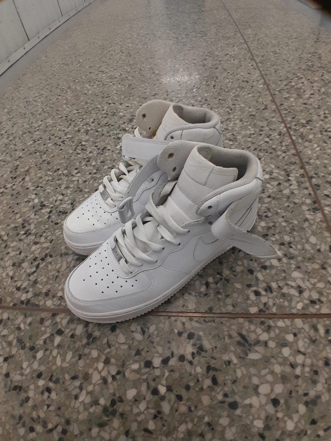 Nike Air Force 1 High Top Sneakers Men's Size 9 - photo 5