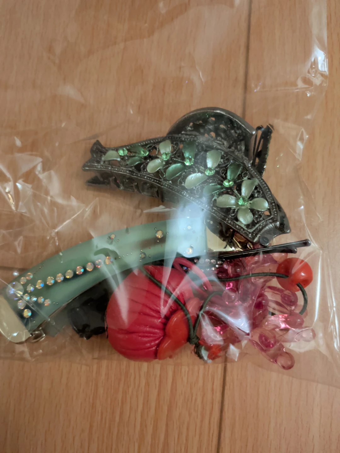Assorted Hair Clips and Accessories Lot