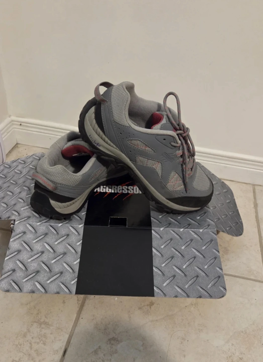 Aggressor Women's Steel Toe Safety Shoes Size 7.5