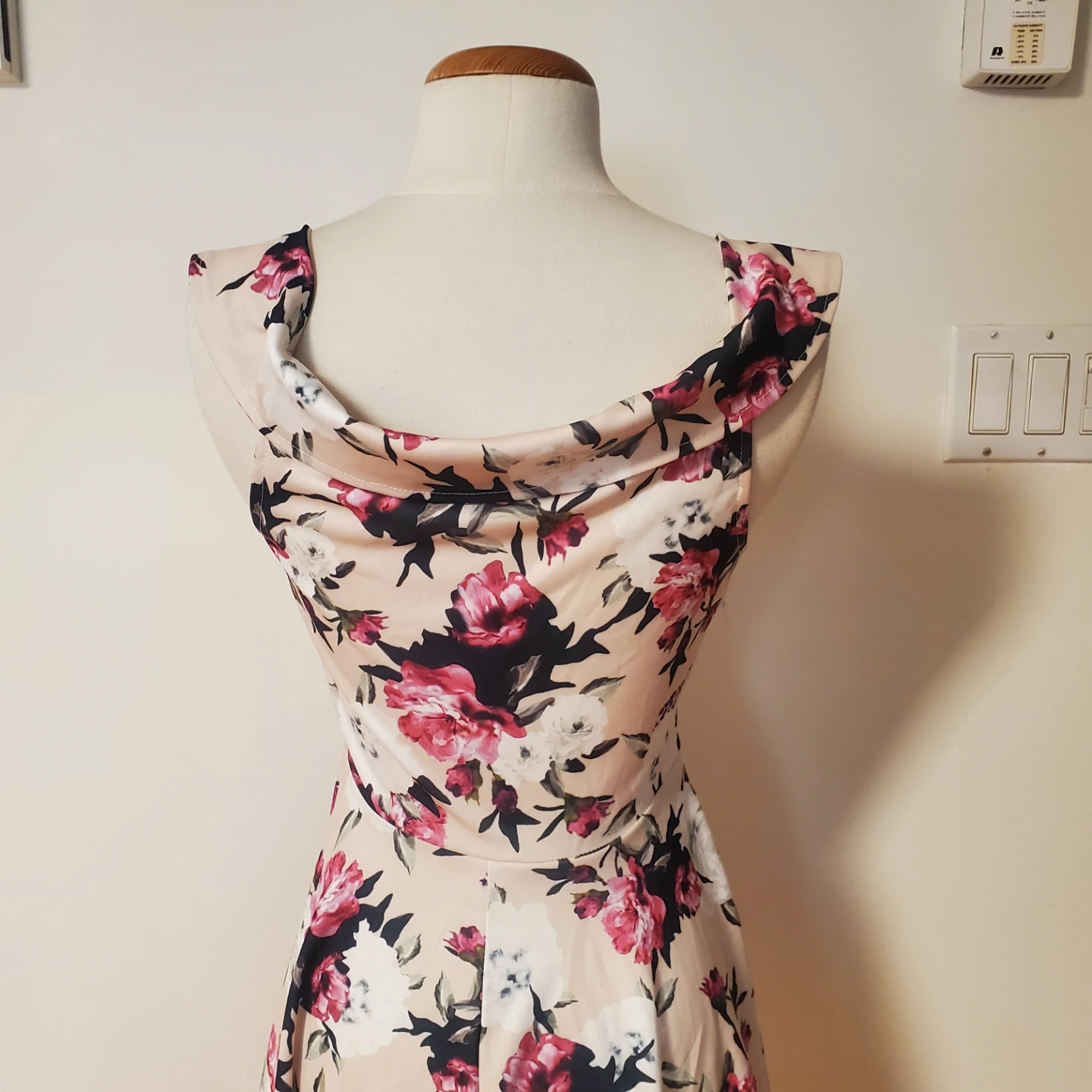 Floral Fit and Flare Dress - photo 3